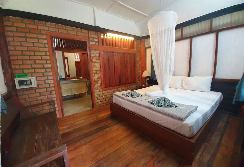 بنجلو قياسى, Green View Village Resort   Sha Plus