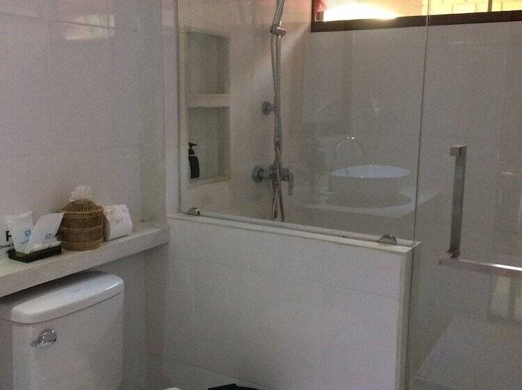 اتاق استاندارد با چشم‌انداز استخر, Green View Village Resort   Sha Plus