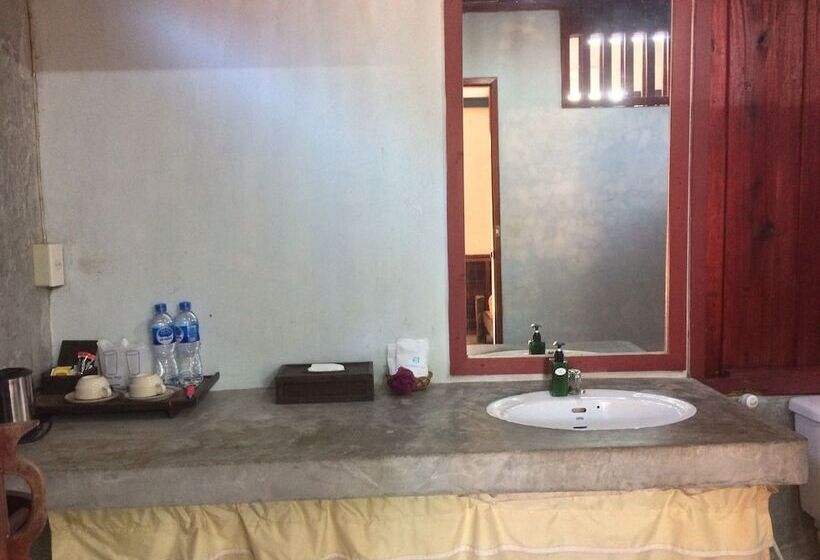 بانگلوی استاندارد, Green View Village Resort   Sha Plus