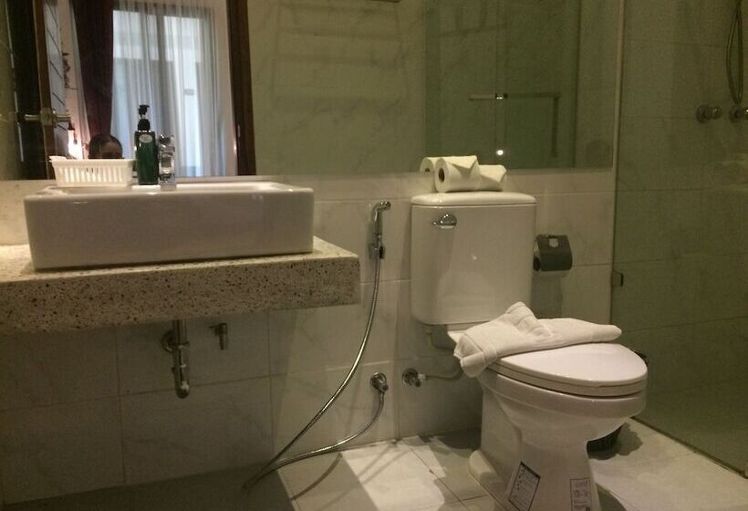 غرفة قياسية مطلّة علي حمام السباحة, Green View Village Resort   Sha Plus