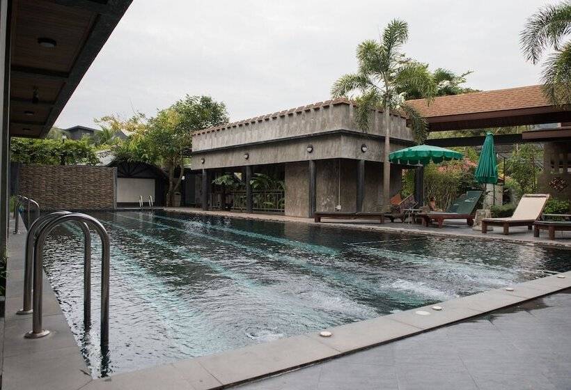 غرفة قياسية مطلّة علي حمام السباحة, Green View Village Resort   Sha Plus