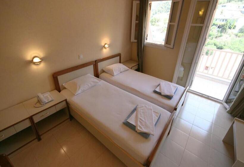 스탠다드 룸 바다 전망, Ionis