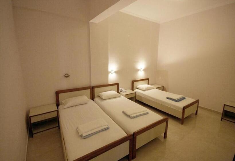 패밀리 룸 가든 전망, Ionis