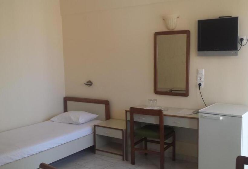 스탠다드 트리플 룸 가든 전망, Ionis