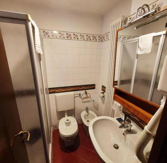 غرفة قياسية, Hg Hotel Italia