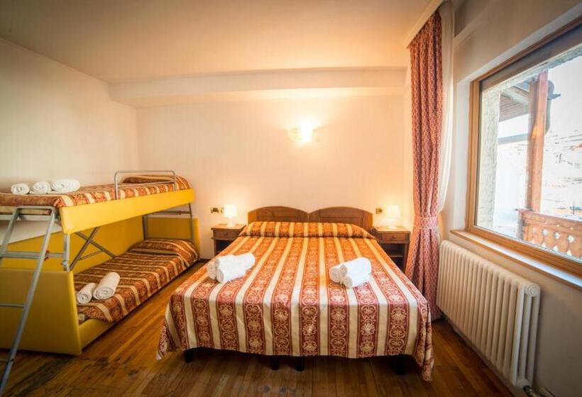 غرفة كلاسيكية رباعية, Hg Hotel Italia