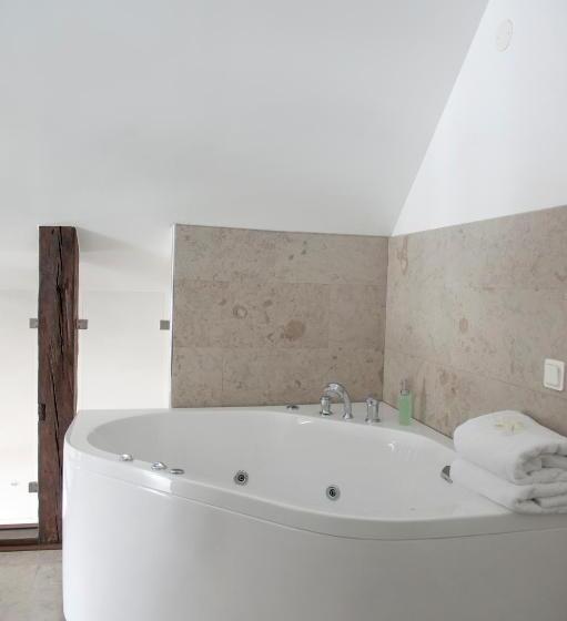 Номер Superior, L Slottsbacken