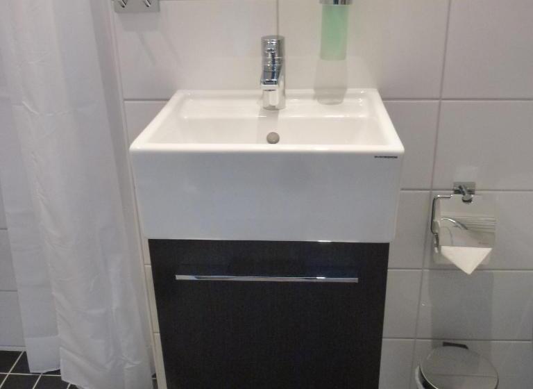 Номер Basic, L Slottsbacken