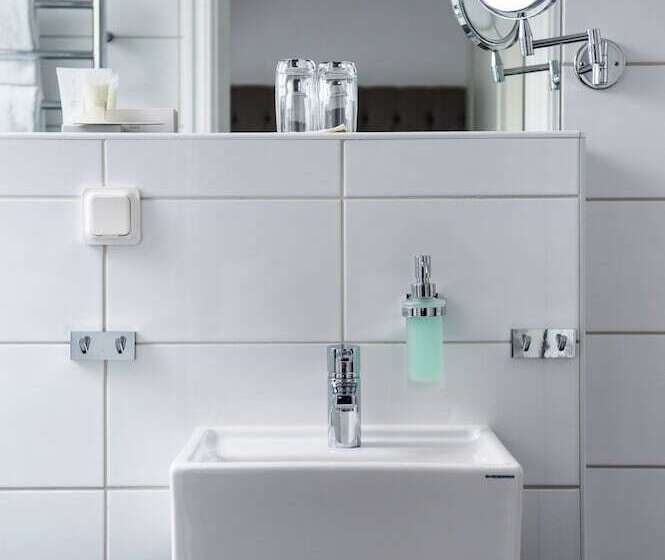 Классический Номер, L Slottsbacken