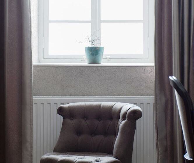 Классический Номер, L Slottsbacken