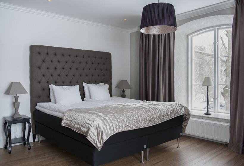 Номер Deluxe, L Slottsbacken
