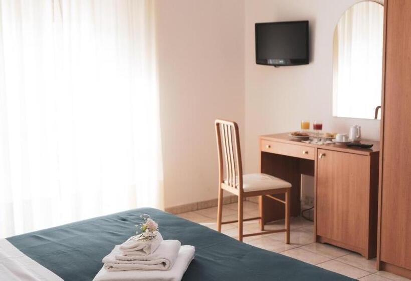 غرفة قياسية, Ananea Tropea Yachting Resort