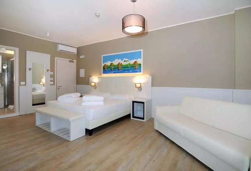 اتاق لوکس چهار تخته, Marina Palace Hotel 4 Stelle S