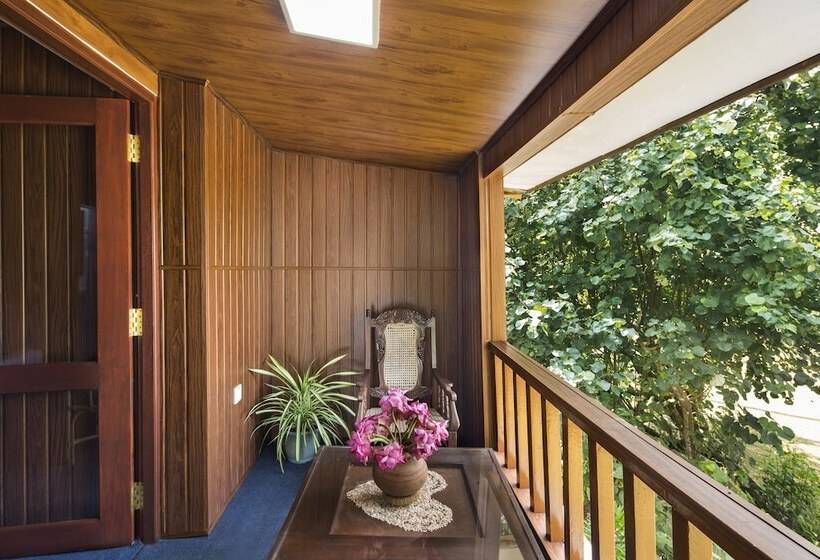 Хижина, Palm Beach Inn &sea Shells Cabanas