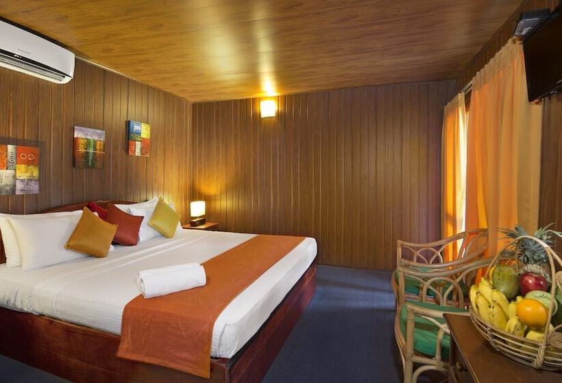 Хижина, Palm Beach Inn &sea Shells Cabanas