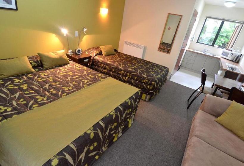 Студия Стандарт, Rainforest Retreat