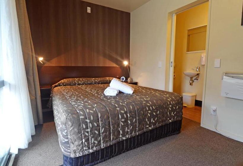 Номер Basic, Rainforest Retreat