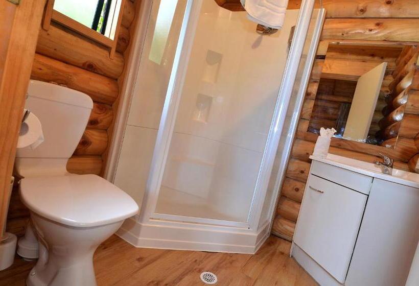 Хижина, Rainforest Retreat