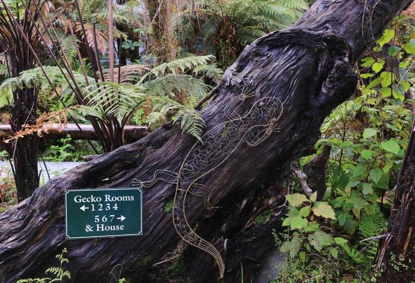 Хижина, Rainforest Retreat