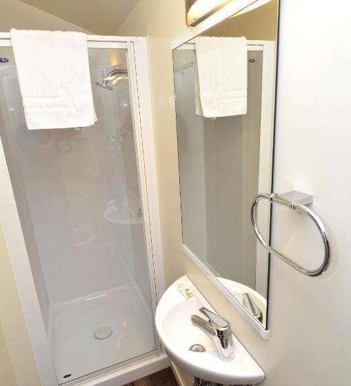 Хижина, Rainforest Retreat