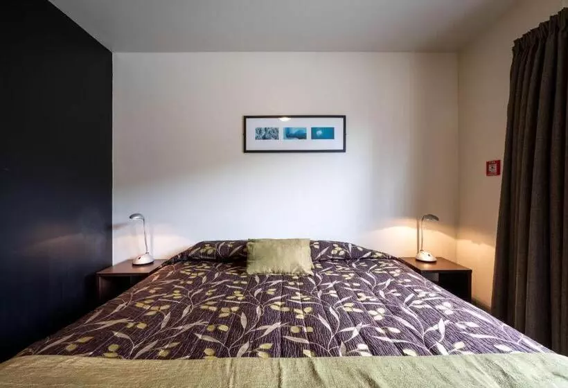 Economy Family Suite