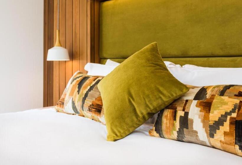 Хижина Deluxe, Rainforest Retreat