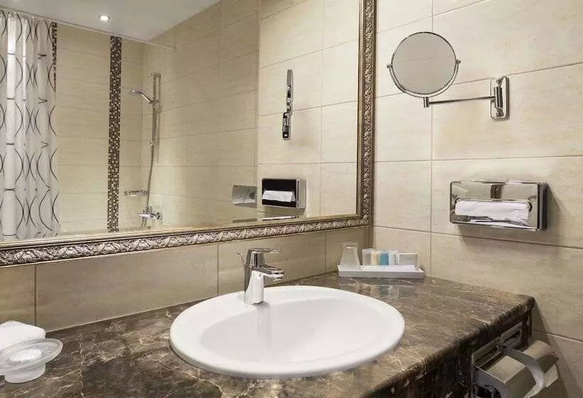 اتاق لوکس, Ramada By Wyndham Kazan City Center