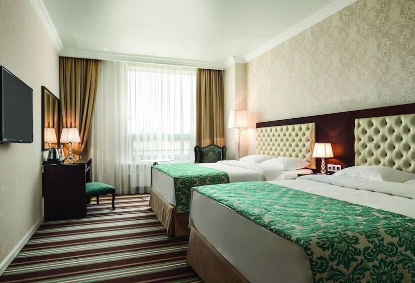 豪华房间, Ramada By Wyndham Kazan City Center