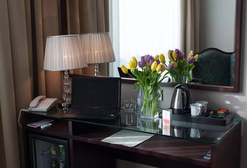 اتاق استاندارد با 2 تخت دوبل, Ramada By Wyndham Kazan City Center