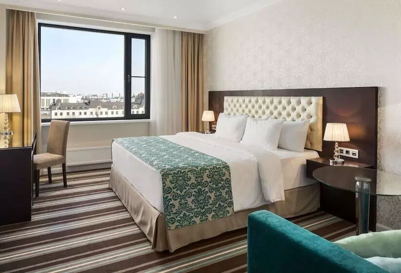 اتاق لوکس, Ramada By Wyndham Kazan City Center