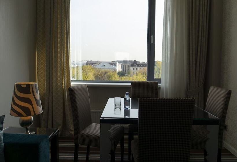 套房, Ramada By Wyndham Kazan City Center