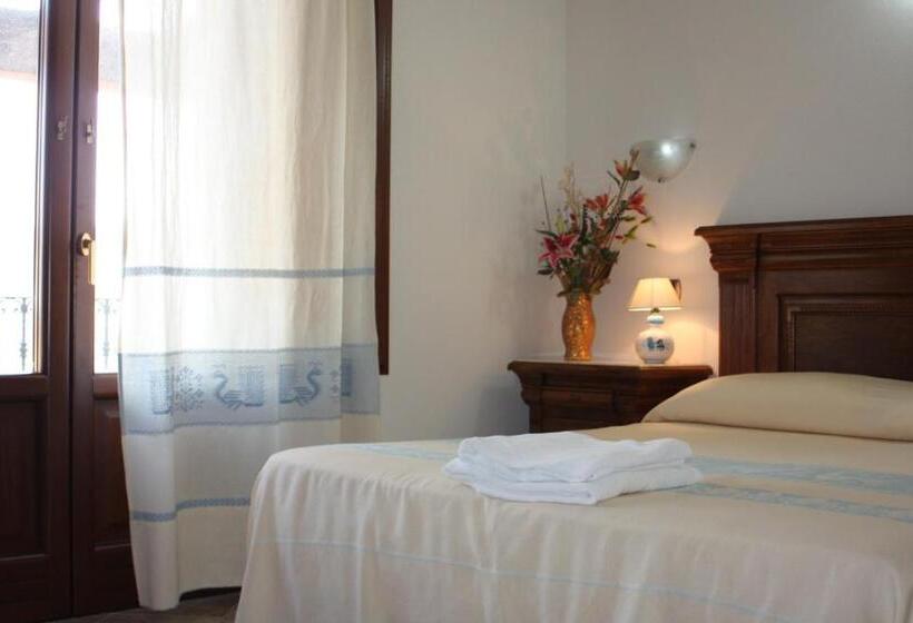 标准间, Sa Suergia