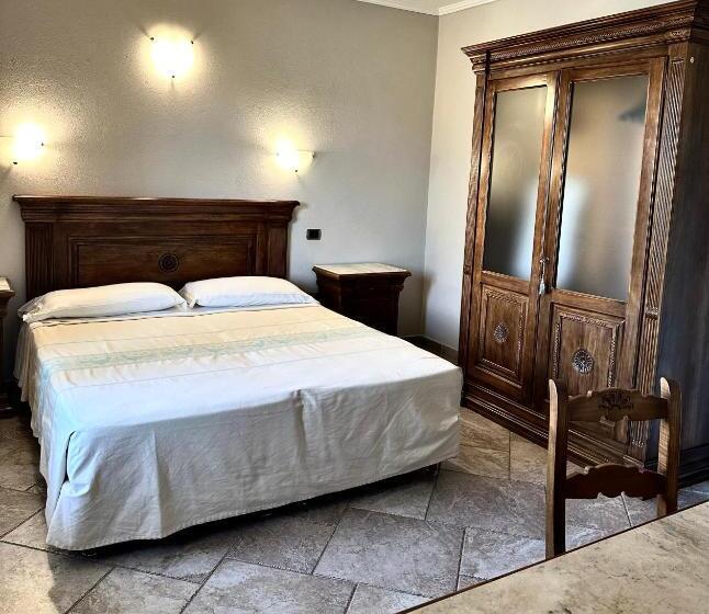 高级大房间, Sa Suergia