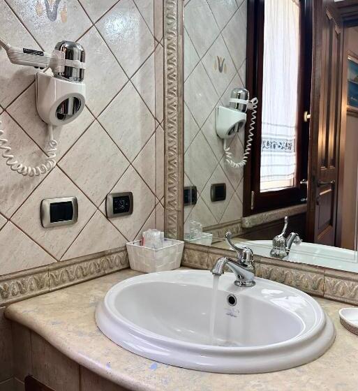 舒适型房间, Sa Suergia