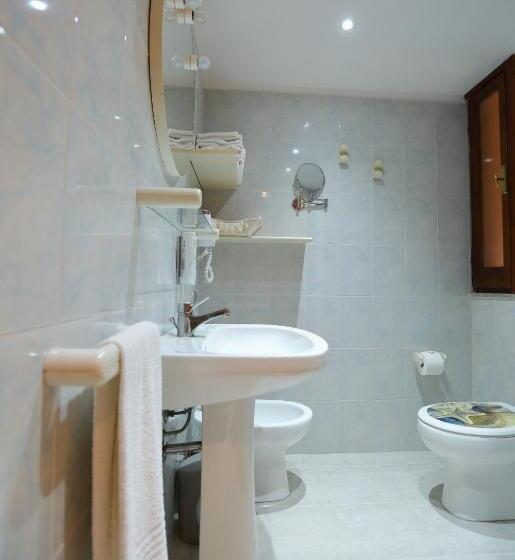 带阳台的高级房间, Sa Suergia