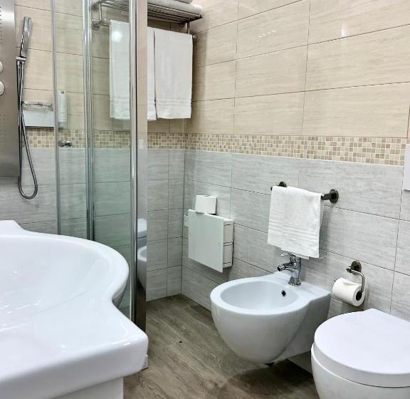 家庭间, Sa Suergia