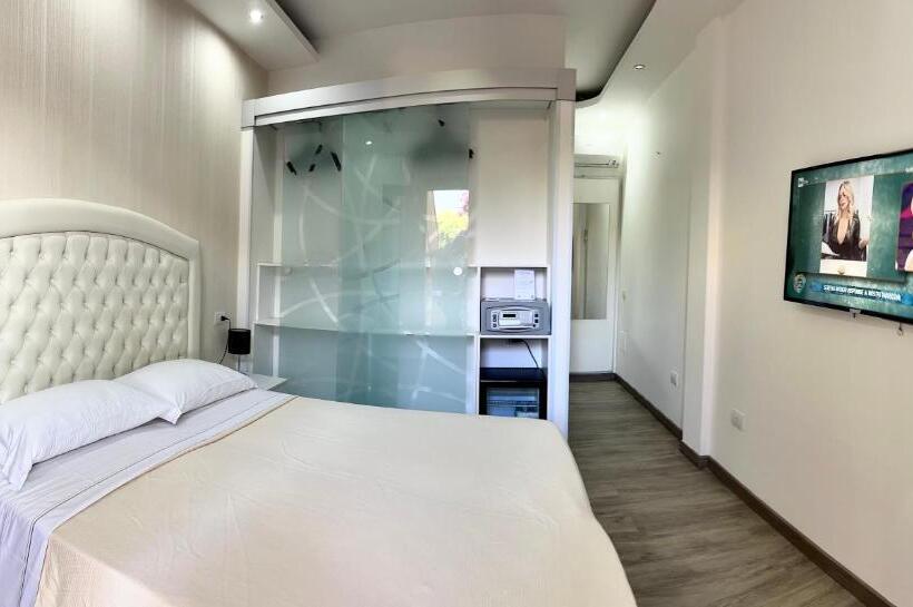 家庭间, Sa Suergia