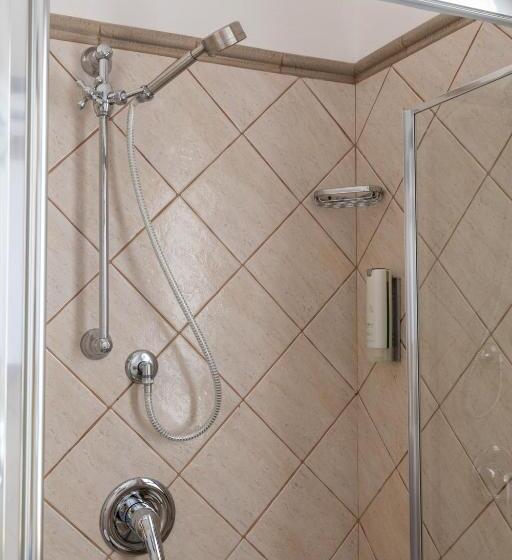 标准间, Sa Suergia