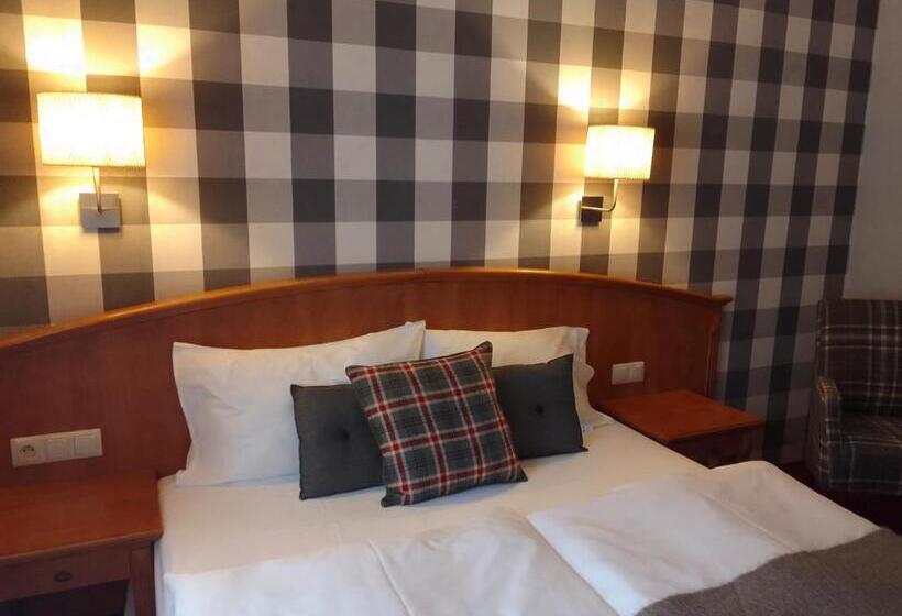 غرفة كلاسيكية, Stare Miasto Old Town