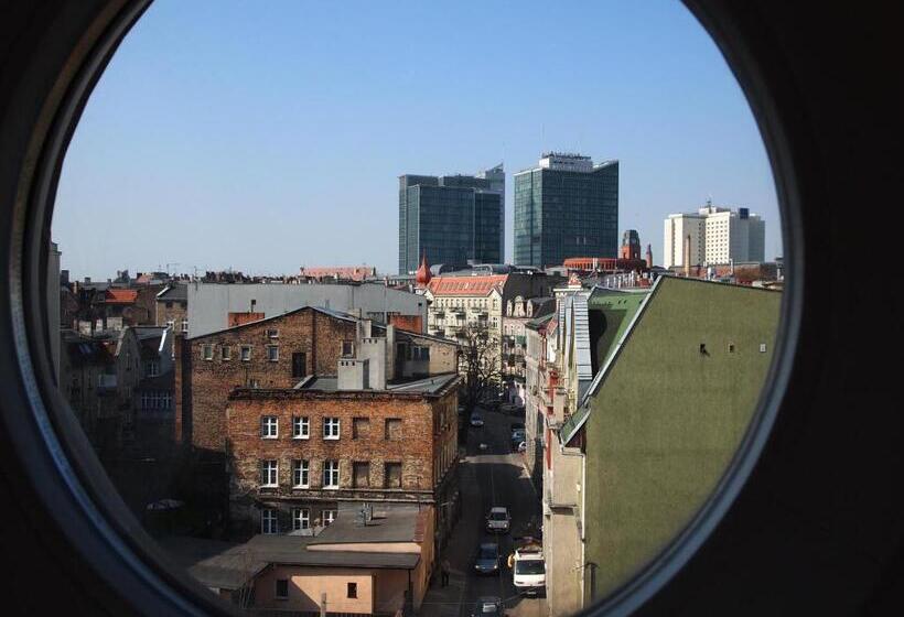 غرفة سوبيريور, Stare Miasto Old Town