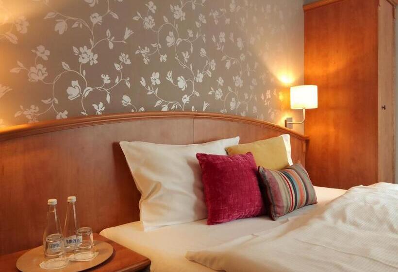 غرفة سوبيريور فردية, Stare Miasto Old Town