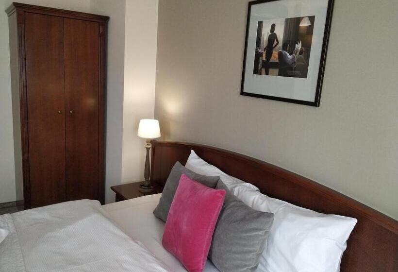 غرفة ديلوكس, Stare Miasto Old Town