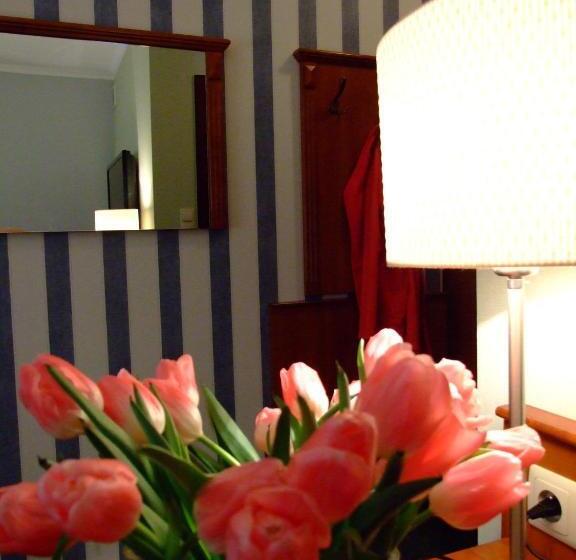 غرفة كلاسيكية, Stare Miasto Old Town