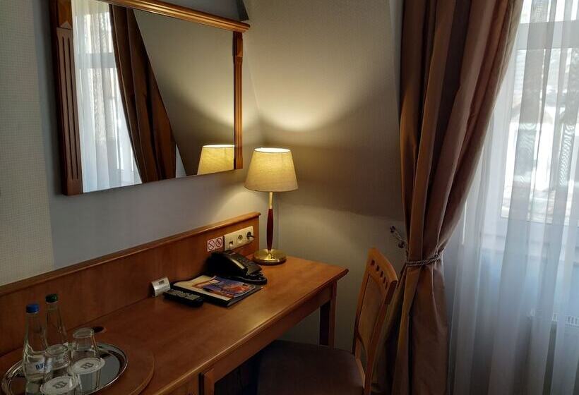 غرفة سوبيريور فردية, Stare Miasto Old Town