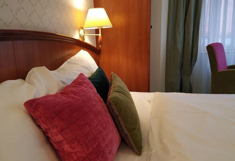 غرفة سوبيريور فردية, Stare Miasto Old Town