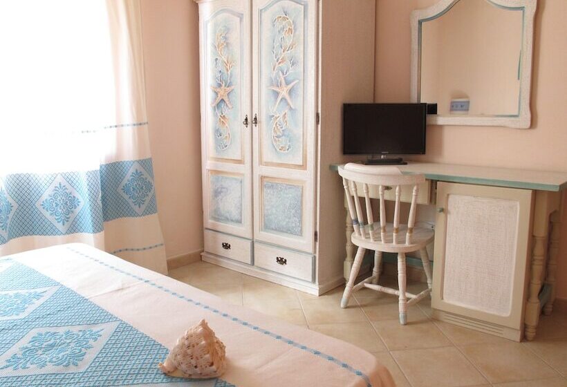 اتاق استاندارد سه نفره, Stella Marina