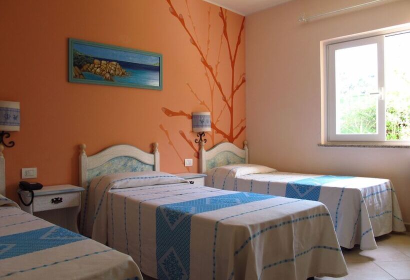 اتاق استاندارد سه نفره, Stella Marina