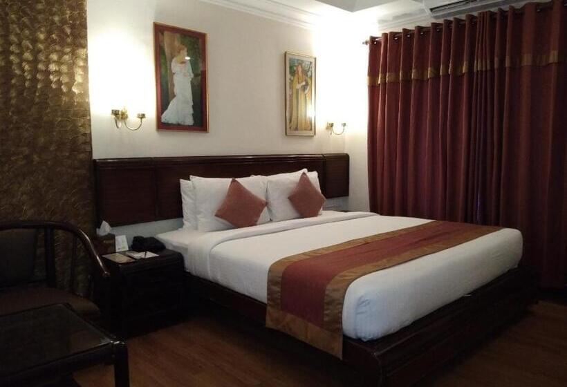 Chambre Standard Lit King Size, Yuvarani Residency