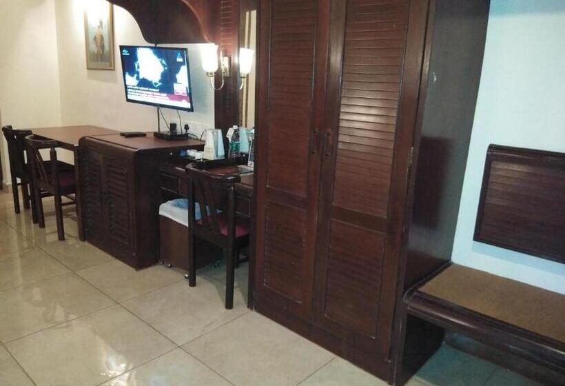 Chambre Deluxe, Yuvarani Residency