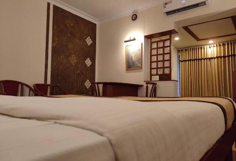 Habitació Deluxe, Yuvarani Residency